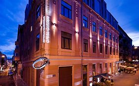 Opera Garden Hotel & Apartments